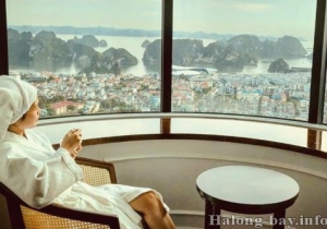 Check-in ô cửa sổ cực ảo tại khách sạn view cao nhất Hạ Long