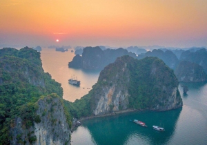 Báo Tây gợi ý vịnh Hạ Long là điểm ngắm bình minh đẹp nhất trên thế giới