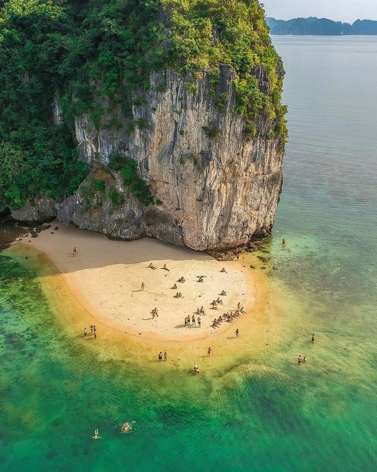 Bãi biển Ba Trái Đào