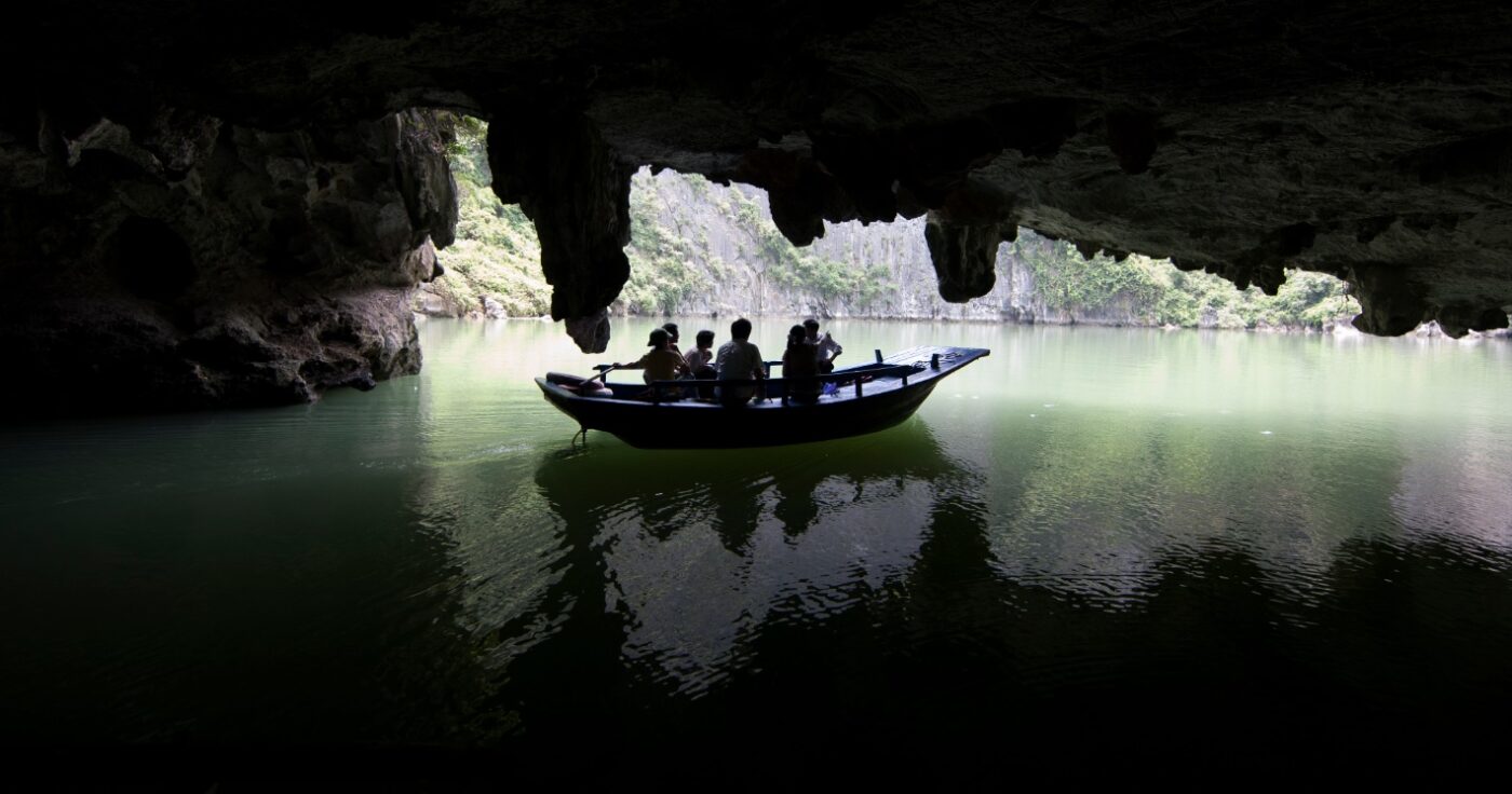 hồ Ba Hầm, Hạ Long