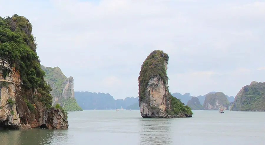 hon Ngón Tay, vịnh Hạ Long