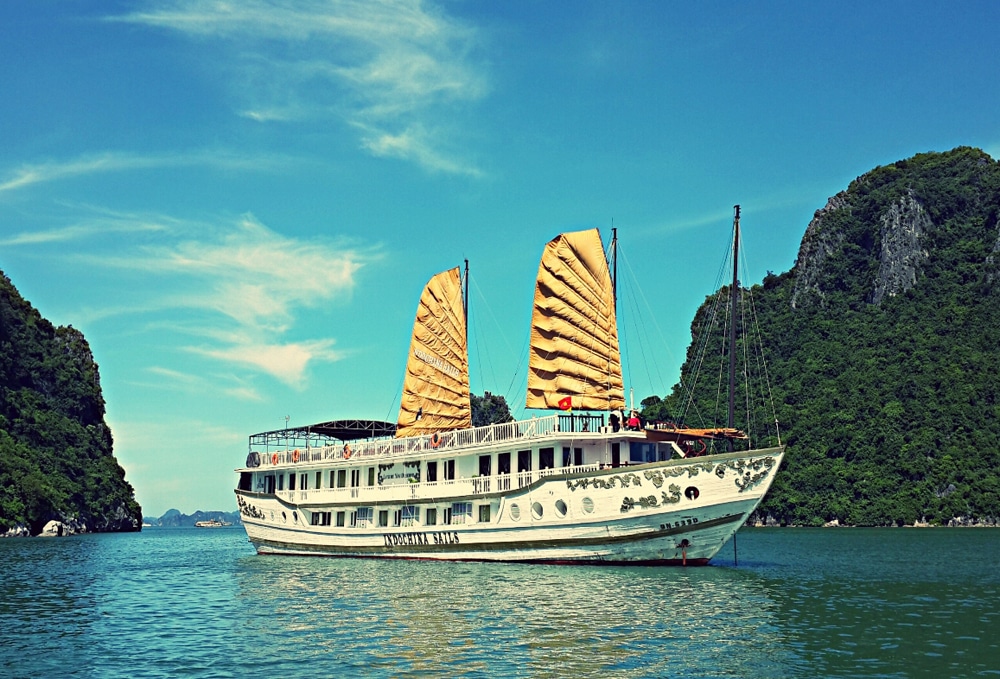 Du Thuyền Hạ Long Indochina Sails