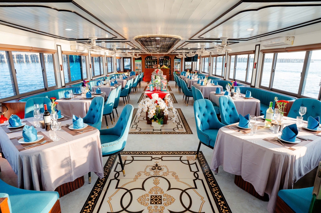 Du thuyền Hà Bình Star Hạ Long